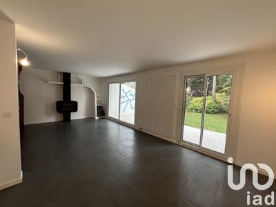 Maison - 96 m² - 5 pièces