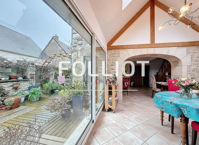 Maison - 140 m² - 5 pièces