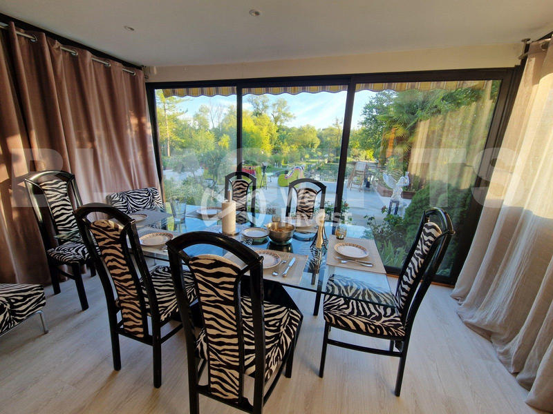 Châlet - 193 m² - 7 pièces