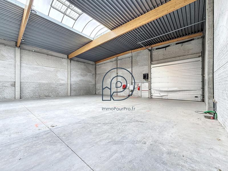 Entrepôt - 1 000 m²