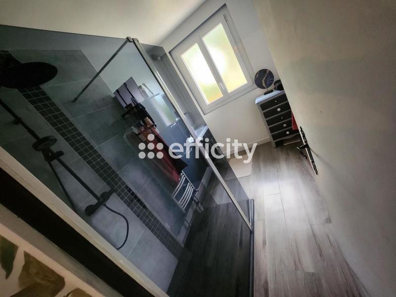 Maison - 156 m² - 7 pièces