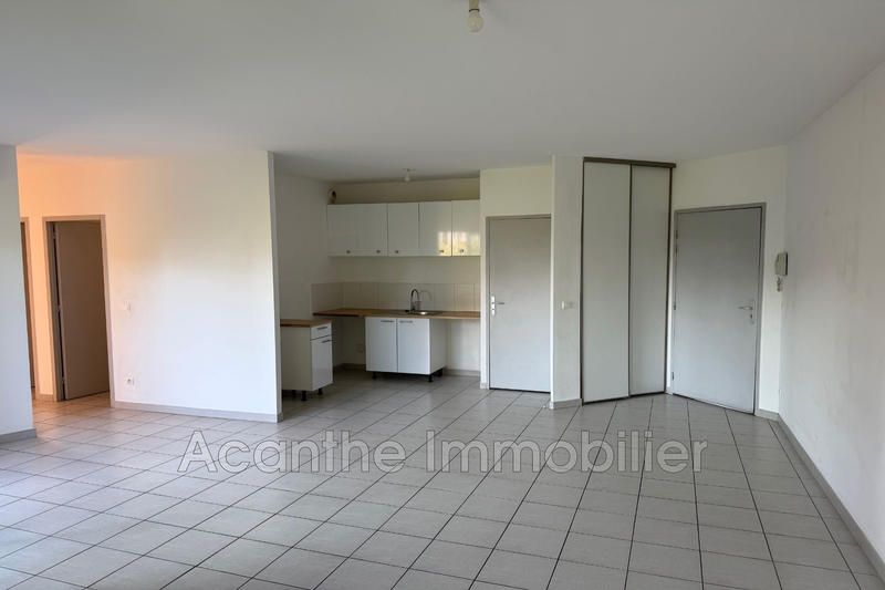 Appartement - 75 m² - 3 pièces