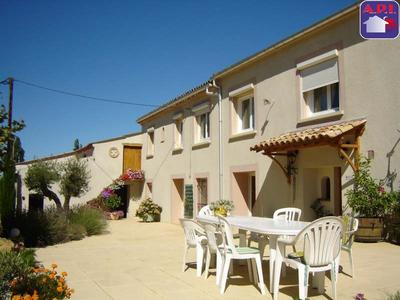 Maison - 343 m² - 9 pièces