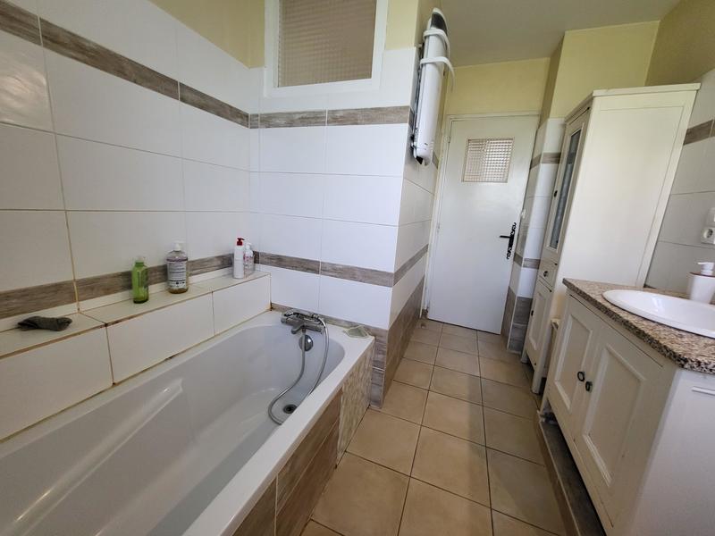 Maison de village - 90 m² - 5 pièces