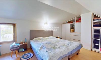 Maison - 143 m² - 6 pièces