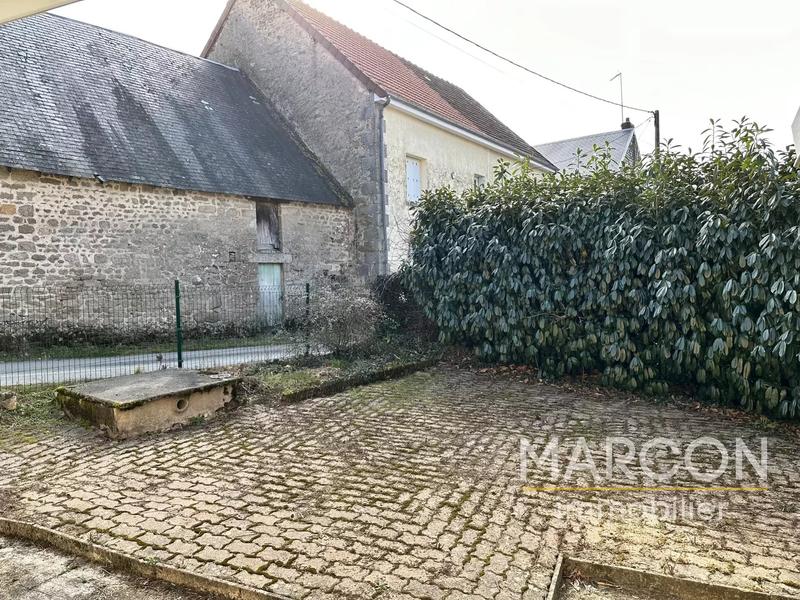 Maison - 95 m² - 5 pièces