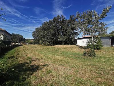 Terrain constructible - 771 m²