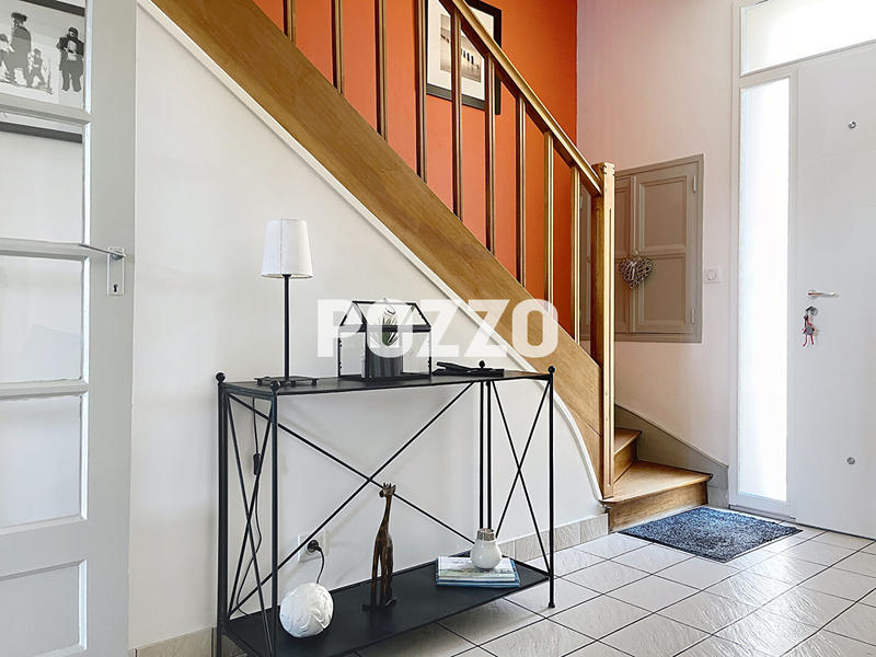 Maison - 150 m² - 8 pièces