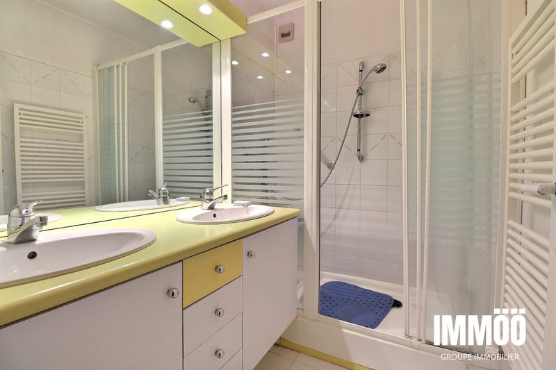 Appartement - 93 m² - 4 pièces