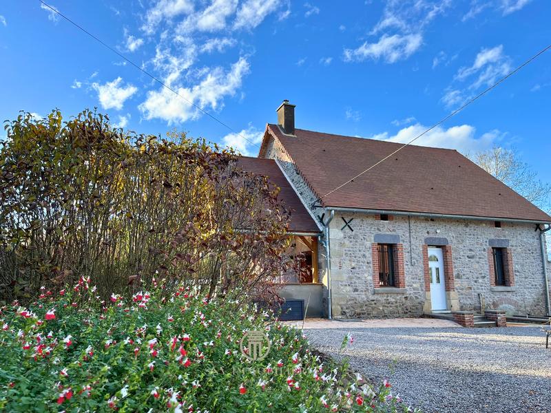 Propriété - 363 m² - 15 pièces