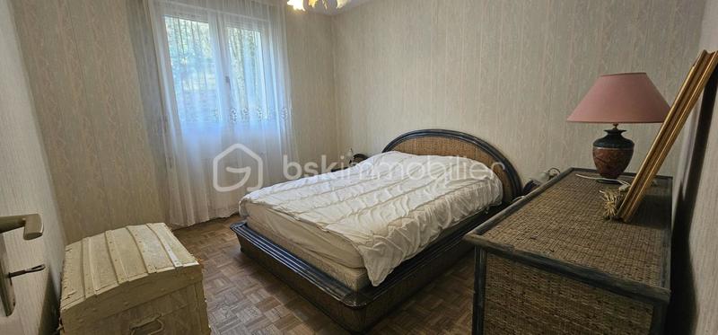 Demeure - 240 m² - 8 pièces