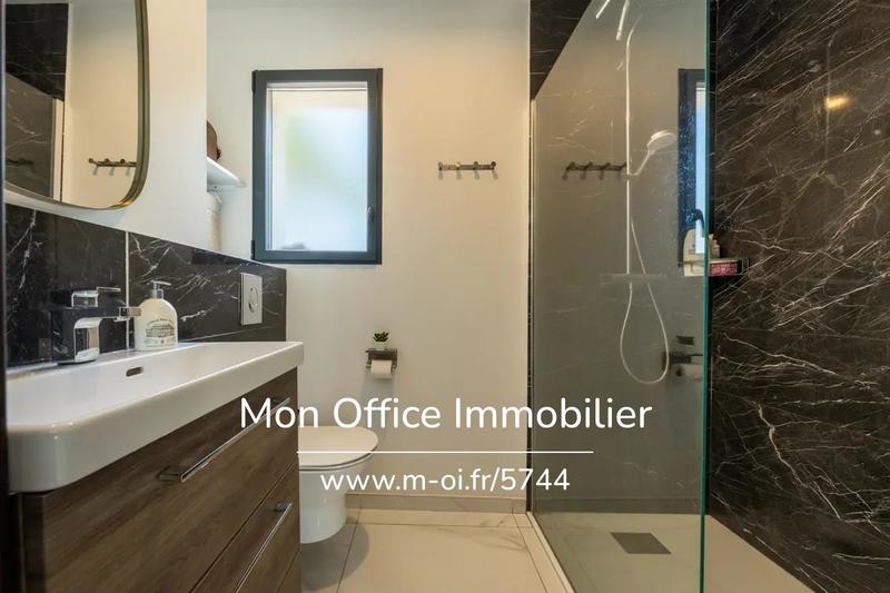 Villa - 138 m² - 5 pièces