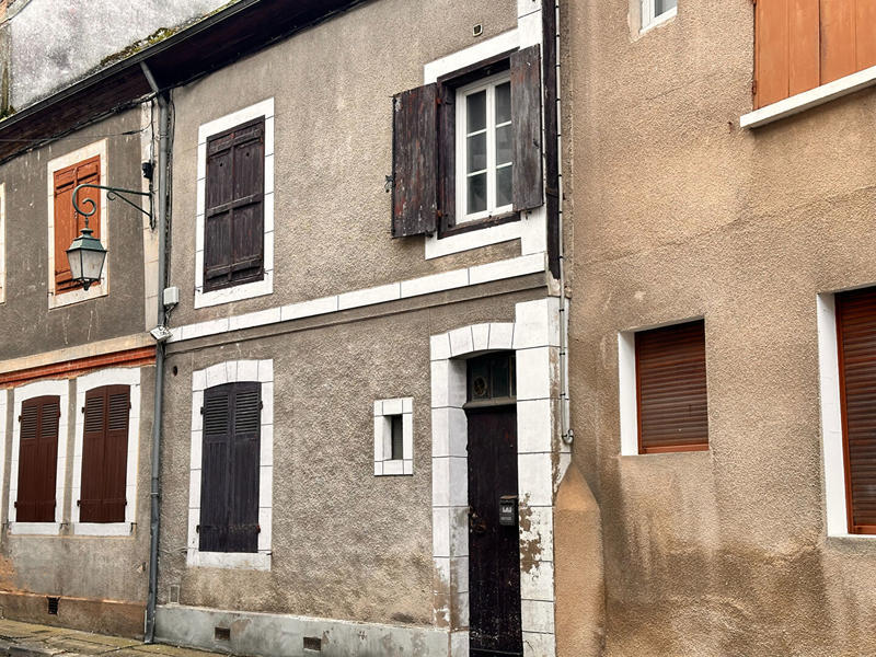 Immeuble - 118 m² - 6 pièces