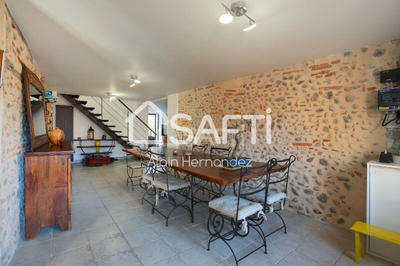 Maison - 250 m² - 5 pièces