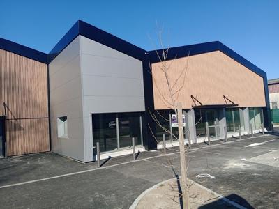 Local d'activité / Entrepôt - 976 m²