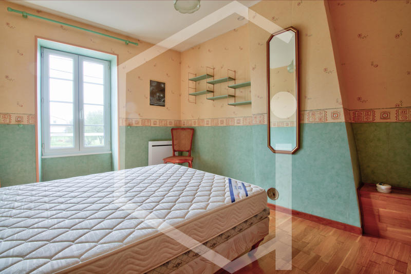 Maison - 140 m² - 6 pièces