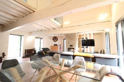 Moulin - 185 m² - 7 pièces