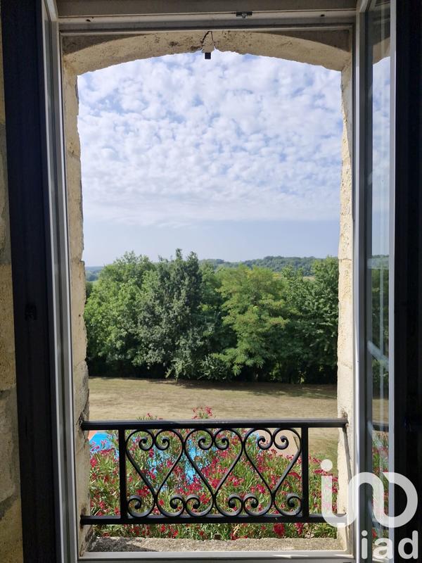 Maison - 230 m² - 6 pièces