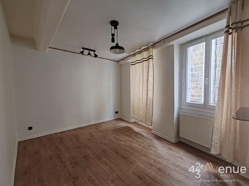 Appartement - 90 m² - 4 pièces