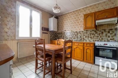 Maison - 121 m² - 6 pièces