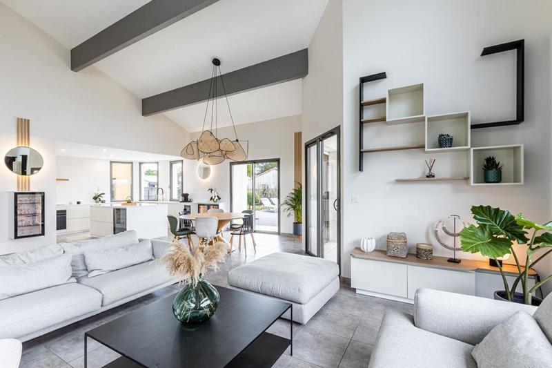 Maison - 270 m² - 7 pièces