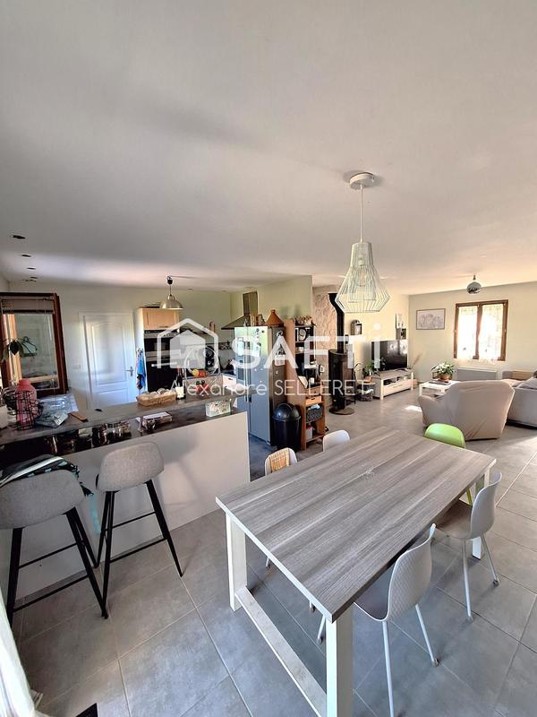 Maison - 143 m² - 6 pièces