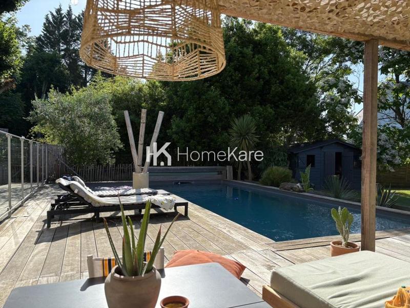 Maison - 160 m² - 5 pièces