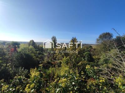 Maison - 263 m² - 8 pièces