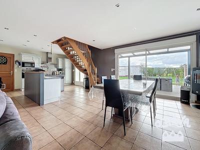 Maison - 144 m² - 7 pièces