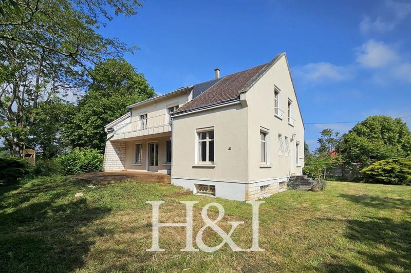 Propriété - 180 m² - 7 pièces