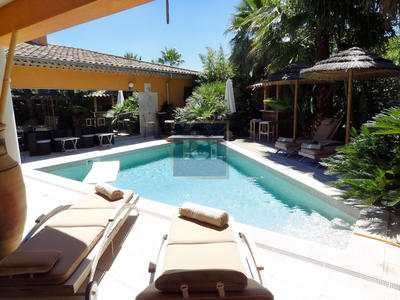 Villa - 181 m² - 4 pièces