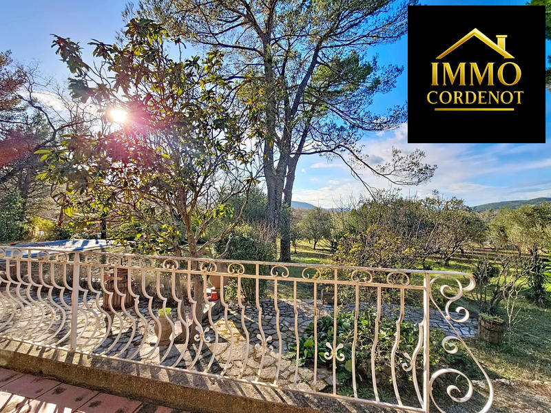 Villa - 130 m² - 5 pièces