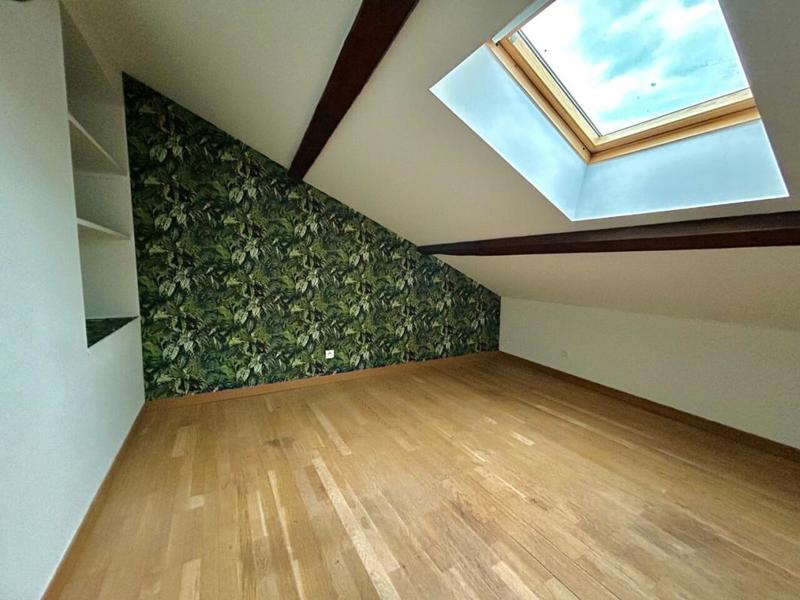 Appartement - 94 m² - 4 pièces