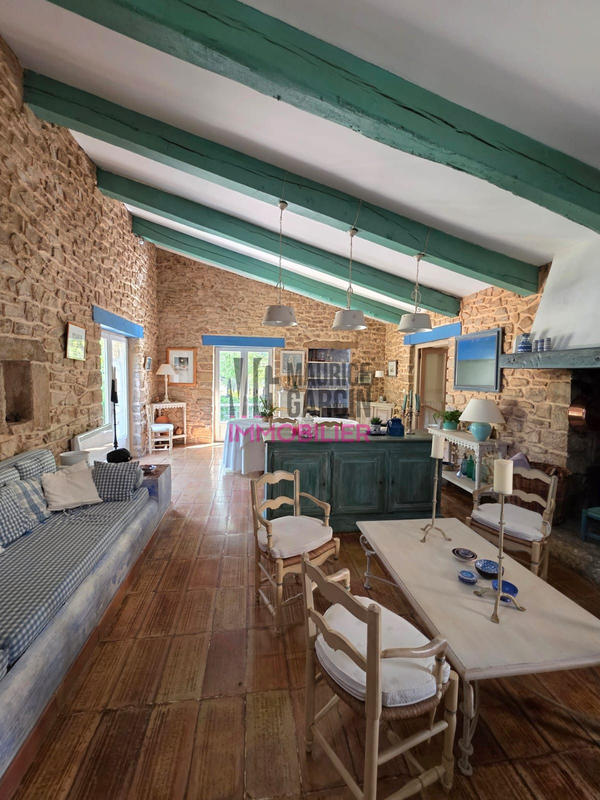 Maison - 183 m² - 5 pièces