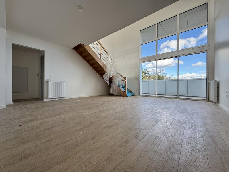 Appartement - 99 m² - 5 pièces