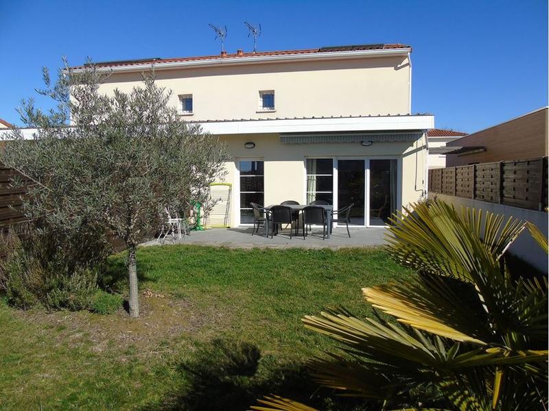 Maison traditionnelle - 80 m² - 4 pièces