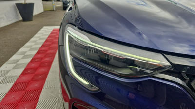 Renault Arkana E-Tech 145 - 23 Techno