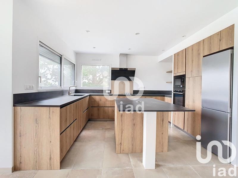 Maison - 160 m² - 9 pièces