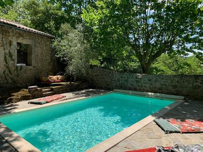 Demeure - 369 m² - 8 pièces