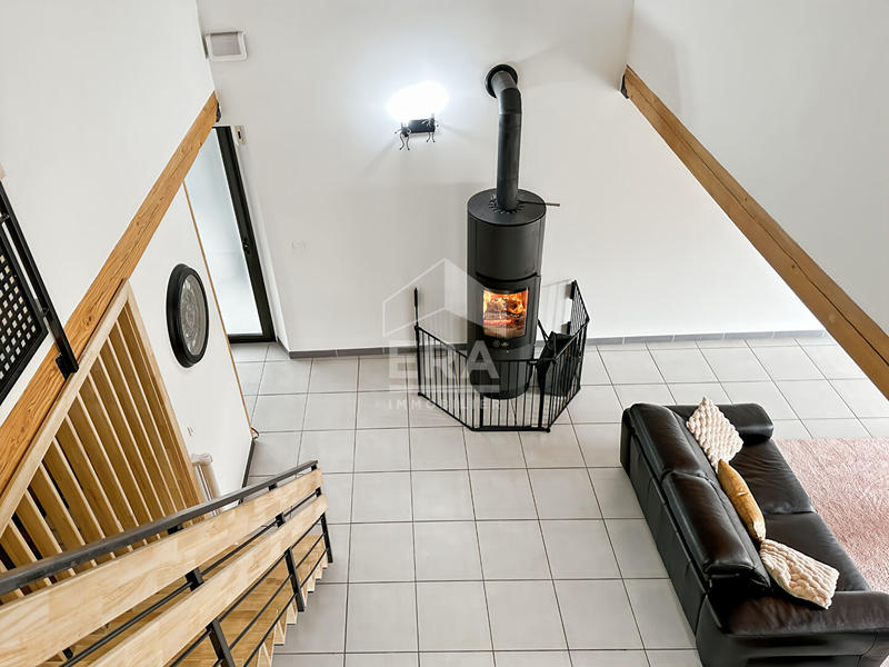 Maison - 207 m² - 8 pièces