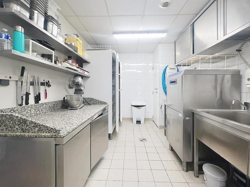 Local commercial - 93 m²