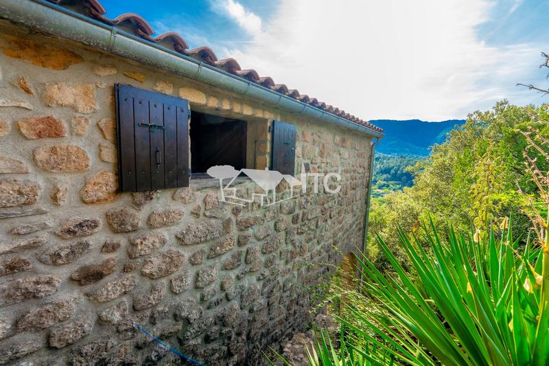 Maison en pierre - 64 m² - 4 pièces