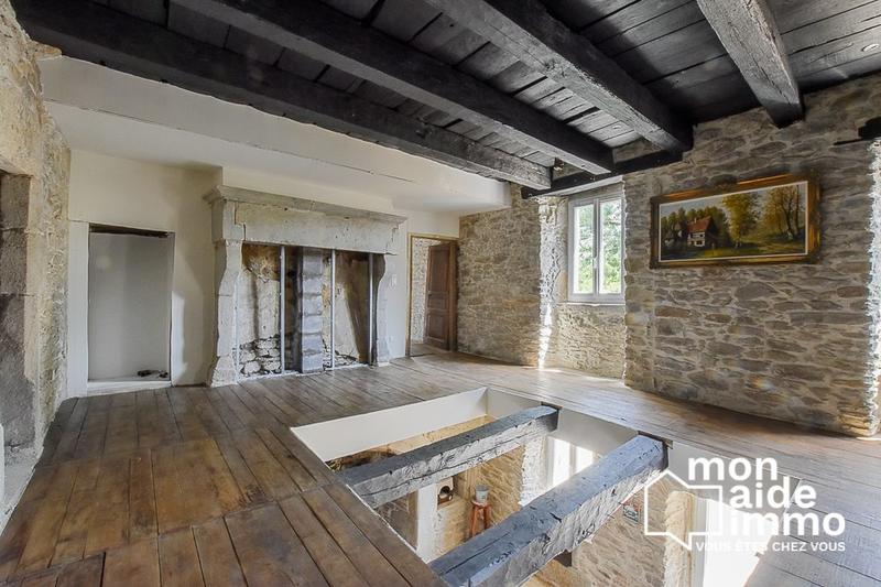 Maison ancienne - 242 m² - 8 pièces