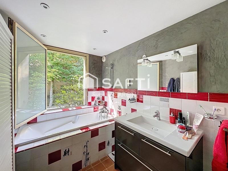 Maison - 192 m² - 6 pièces