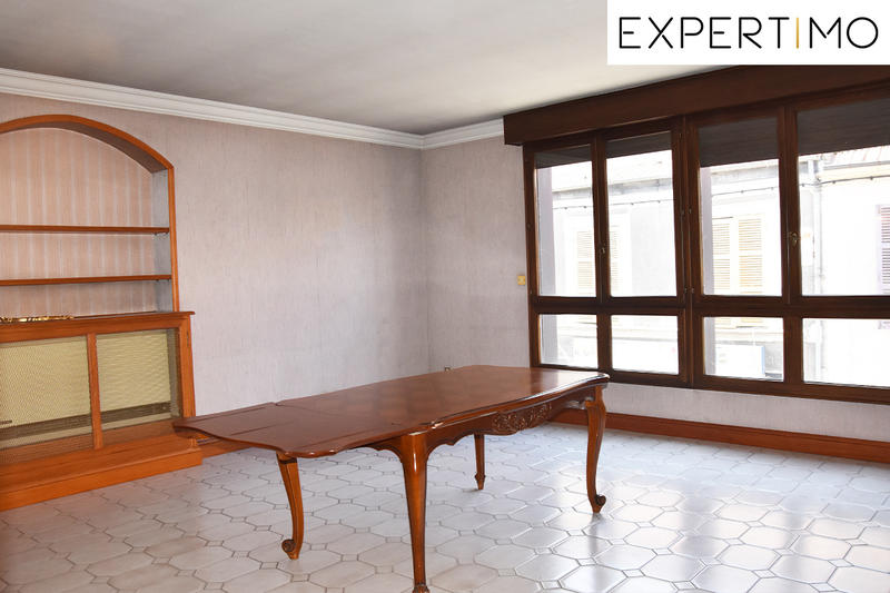 Maison - 184 m² - 8 pièces