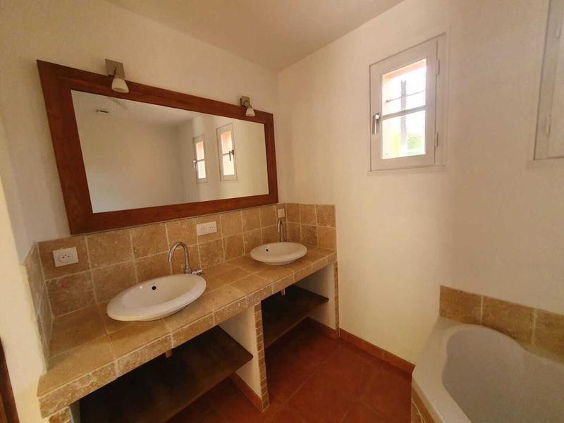 Villa - 145 m² - 6 pièces