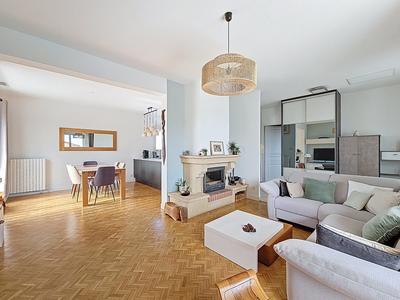 Maison traditionnelle - 157 m² - 6 pièces