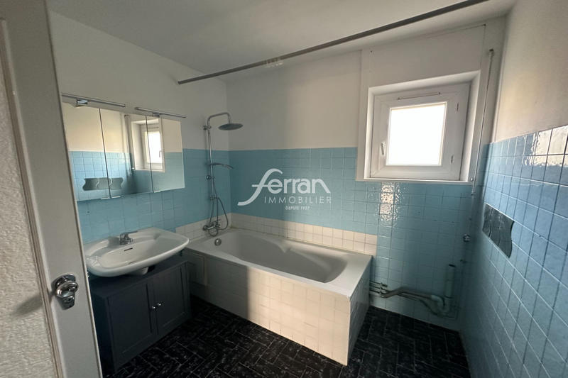 Appartement - 84 m² - 3 pièces