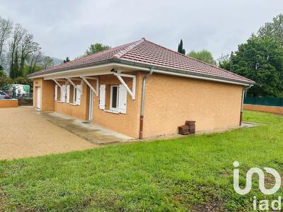 Maison - 102 m² - 4 pièces