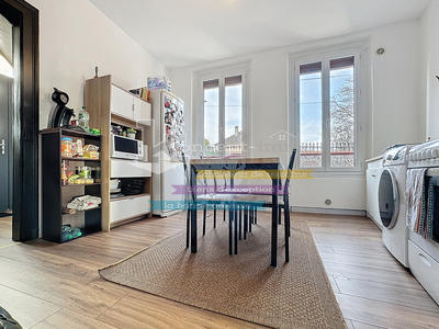 Maison - 111 m² - 6 pièces